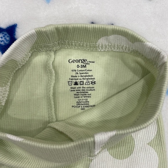 George baby green 2 piece lounge set - Picture 5 of 6